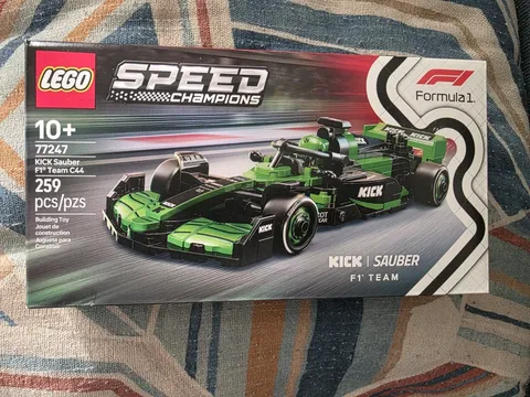 LEGO #77247 - Speed Champions - Kick Sauber Formula F1 Team C44 Car - New Sealed