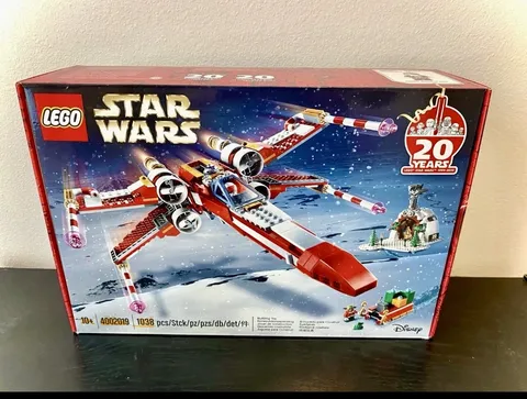LEGO Star Wars: Christmas X-Wing (4002019)