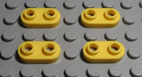 Lego Plate Rounded 1x2 Yellow 4 Pieces