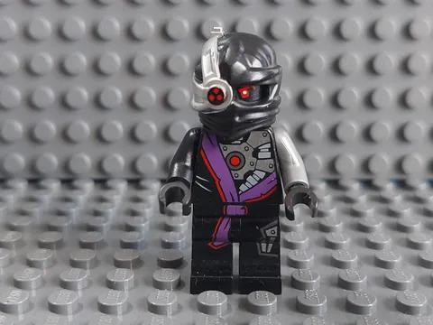 Lego Ninjago 70725 - Nindroid Warrior Minifigure - Used