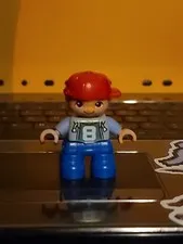 LEGO Duplo Lego Ville Boy Child Freckles w Hat  Minifigure Figure 