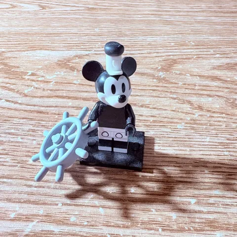 LEGO DISNEY Series 2 Collectible Minifigures 71024 Mickey Mouse 1