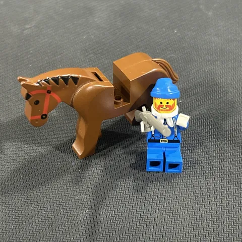 LEGO 1990s Western Minifigure Blue Cavalry Soldier ww006 Wild West With Horse