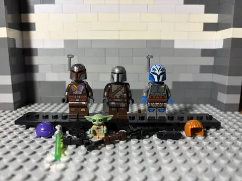 LEGO STAR WARS Mandalorian Lot Of 3 Din Djarin, Bo-Katan, Sabine Wren w/ Weapons
