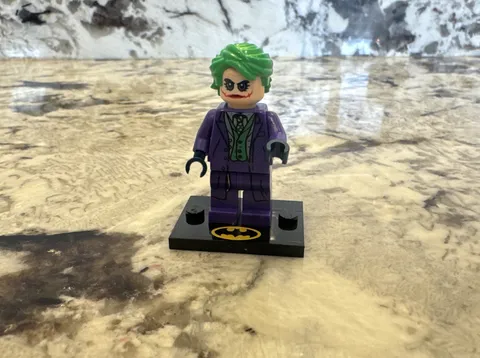 LEGO Batman Heath Ledger Joker Minifigure 76023 sh0133 EXCELLENT CONDITION