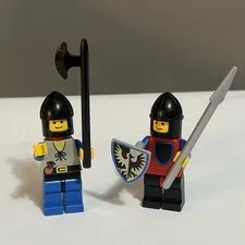 Lego Minifigure 1980s Castle / Kingdom Crusader Lion Knight cas222 + Bow - 6080