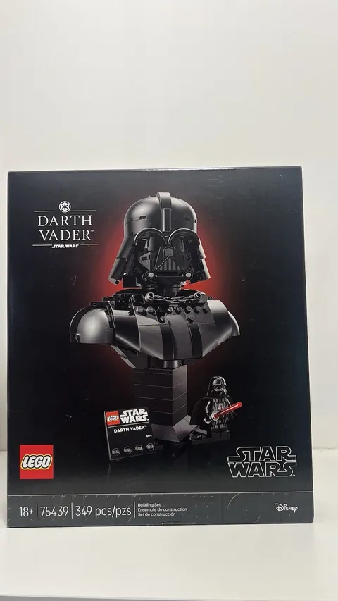 LEGO Star Wars Darth Vader Bust 75439 349 pcs Display Stand Ages 18+