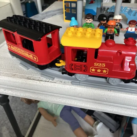 LEGO Duplo 10874 #925 Motorized Red Locomotive Train with car WORKS