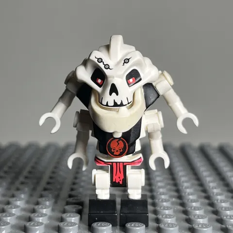 LEGO Ninjago Samukai Minifigure with Golden Weapons 2505 2507 NJO0014 - 2E