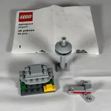 LEGO City Airport Promo Set 38pcs – TRU Exclusive – Retired – w/ Manual - Rare