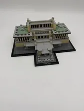 LEGO Architecture: Imperial Hotel (21017)