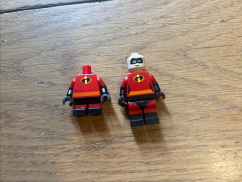 Incomplete The Incredibles Lego Minifigure Disney series Mr. Incredible