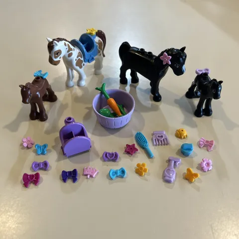 LEGO Friends Minifigure Animal Lot X - Horses With Baby Foal & Accessories