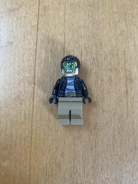 Lego Spider-man Masked Robber - Green Mask, Striped Shirt Minifigure