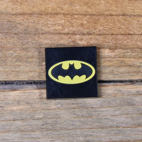 LEGO Batman Black Tile 2 x 2 with Oval Batman Logo Pattern 3068pb0999 Qty 1