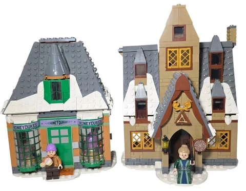 LEGO Harry Potter Hogsmeade Village & Honeydukes & 3 Minifigures *INCOMPLETE SET
