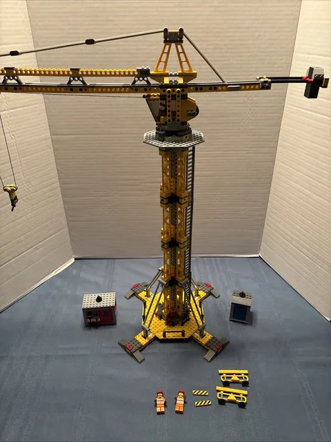 LEGO City 7905 Building Crane