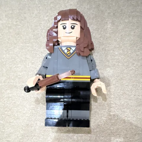 LEGO Hermione Granger Brick-Built Minifigure w/ Wand Gray Outfit Harry Potter