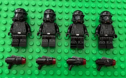 LEGO Star Wars 4x Imperial Death Trooper Commanders sw0796 Minifigs 75156