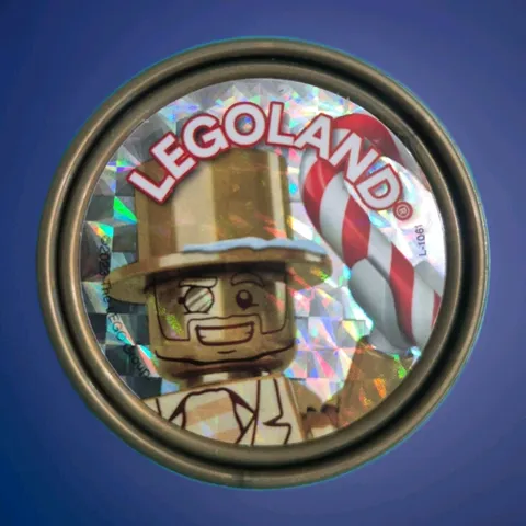 LEGOLAND Christmas Candy Cane MR GOLD Pop Badge - Prismatic  