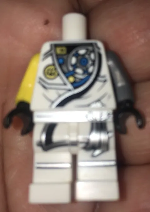 LEGO Minifigure Green Battle Helmet Ninjago Wrap Type 4 (No Head) Figures Damage