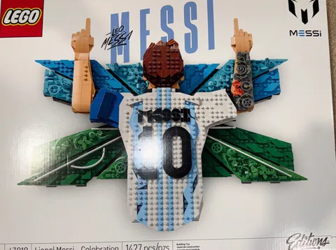 LEGO Editions Lionel Messi Celebration 43018 – 1,427 pcs – New In Box