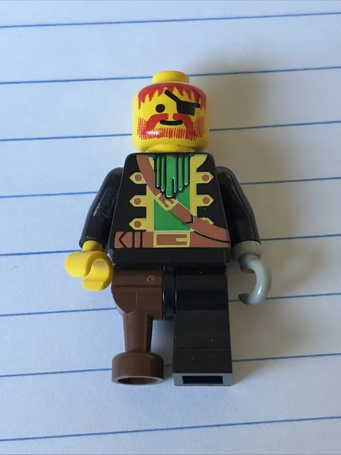LEGO Pirates Captain Red Beard Minifigure
