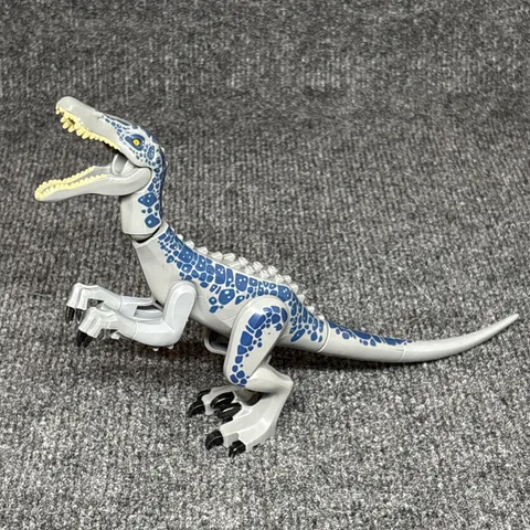 LEGO Baryonyx Dinosaur Figure Gray Blue Spotted Jurassic World 75935 Retired