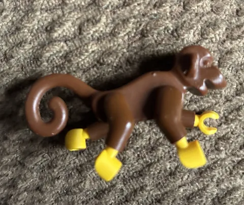 LEGO Vintage Monkey Minifigure Brown With Yellow Hands - 2550c01