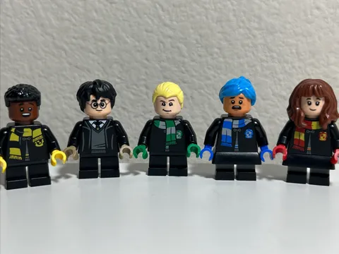 LEGO Harry Potter Minifigure Lot Of Hogwarts Students