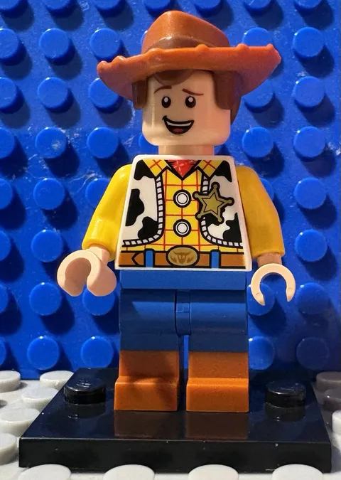 Lego Toy Story Woody minifigure
