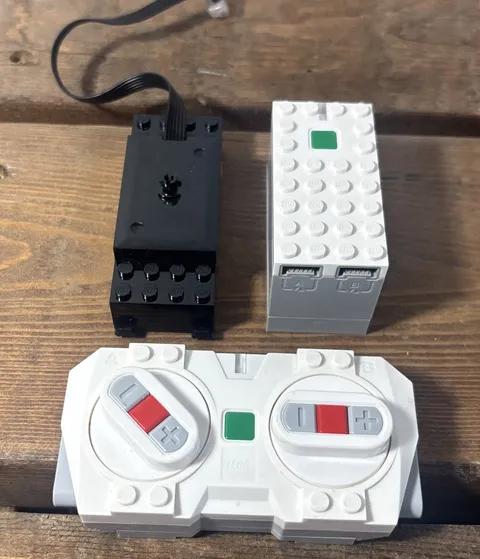LEGO Powered Up Hub Kit - 88009 Bluetooth Receiver Battery Box 9V Wireless