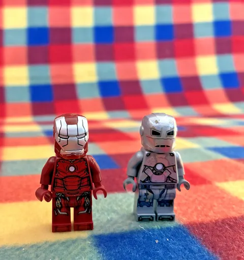 LEGO Marvel Iron Man Minifigure Lot of 2 w/ Helmets