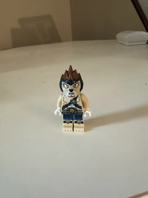 Lennox minifigure Lego Chima no armor