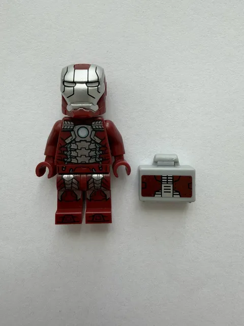 Lego Iron Man Mark 5 Minifigure sh0565 76125 Marvel Super Heroes Hall of Armor