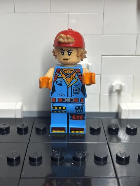 Sparkplug 77075 Axe Video Game Skin Bone Fortnite LEGO® Minifigure Mini Figure