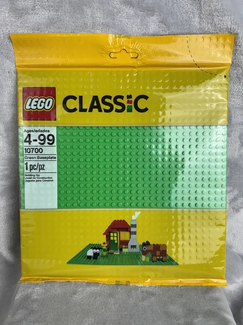 NEW LEGO Baseplate 10700 Classic Green Base plate Brand SEALED 10” X 10”