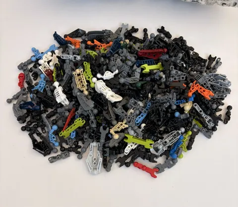 LEGO Bionicle mixed Legs & Arms HUGE LOT 2.5 pounds