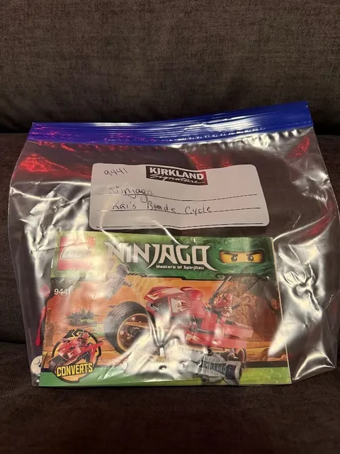 LEGO NINJAGO: Kai's Blade Cycle (9441), 99% complete, original instructions