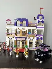 LEGO® FriendsHeartlake Grand Hotel8-12 | #41101 | 1552 piecesYear: 2015