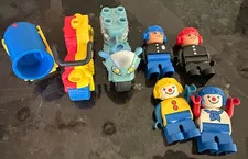 7 pcs Vintage Lego/Duplo  Clowns Cannon Ball Motorcycle  2 racers