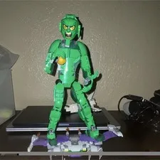 LEGO Marvel Super Heroes Green Goblin Articulated Construction Figure
