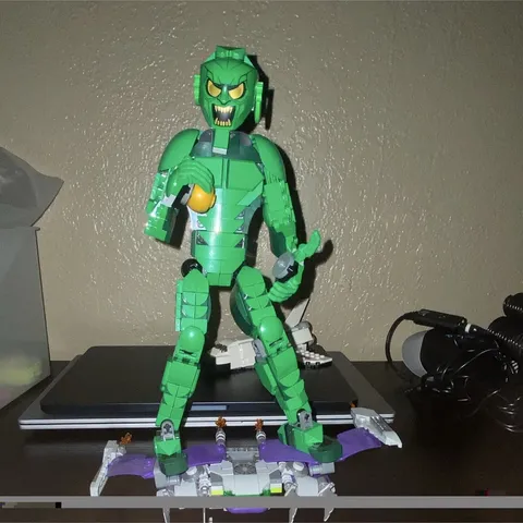 LEGO Marvel Super Heroes Green Goblin Articulated Construction Figure