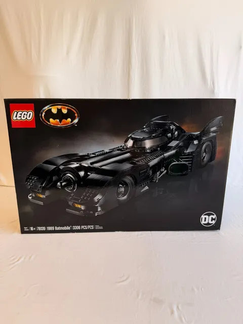 🦇 LEGO 76139 1989 Batmobile Sealed Retired Batman Collector Set