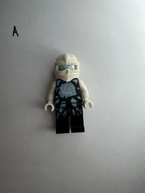 Lego Zane 70742 Airjitzu Possession Ninjago Minifigure
