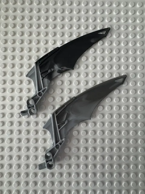 LEGO Bionicle Wing Makuta with Marbled Pearl Light Gray Pattern 60919px1