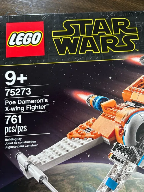 LEGO Star Wars: Poe Dameron's X-wing Fighter (75273)