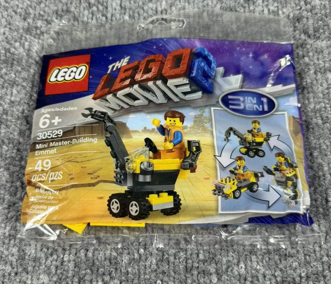 LEGO The LEGO Movie 2: Mini Master-Building Emmet (30529) New Sealed Retired 