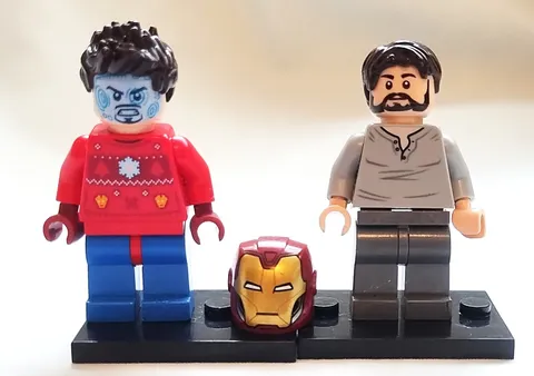 2 LEGO Tony Stark IRON MAN Minifigures ~ Christmas Sweater, Grey Sweatshirt