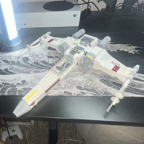 LEGO Star Wars Luke Skywalker's X-Wing Fighter (Set #75301) Retired, No Box